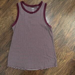 Old Navy Classic Tank Top Size Medium